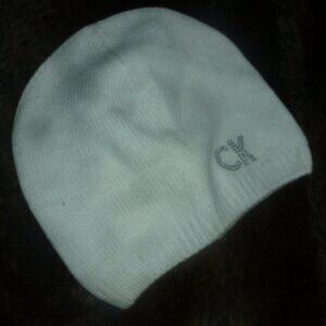 CALVIN KLEIN "Super Soft"  White Knitted Beanie